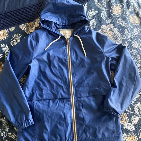 Navy Blue Rain Coat by “Original Weatherproof Vintage” - Picture 1 of 2